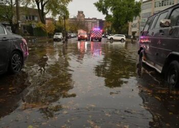 Nju Jork nën pushtetin e ujit/ Dy të vdekur nga reshjet masive e dendura të shiut