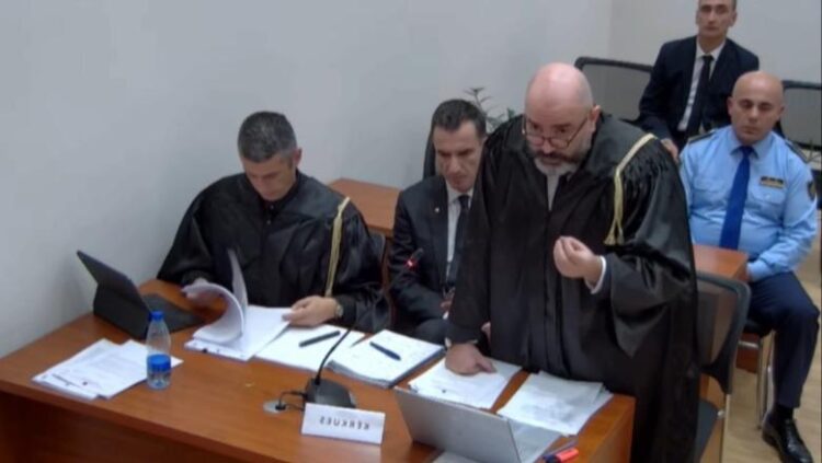 Përfaqësuesi i Ramës në Kushtetuese: Shkarkimin e Erion Veliajt e miratoi Prefekti i Tiranës…