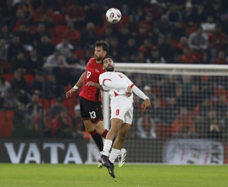 Miqtë shënojnë sërish, në minutat e fundit në Air Albania (Video)