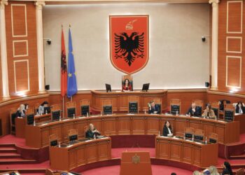 Gati ligji për lobimin, të dënuarit për korrupsion apo pastrim parash nuk lejohen