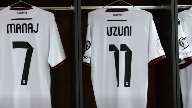 Gjithçka gati për Serbinë, Federata Shqiptare zbulon fanellat që do të veshin yjet kuqezi