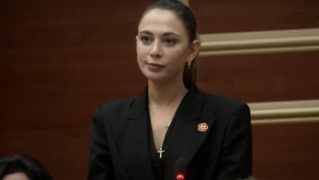 Briseida Çakërri betohet si deputete e PS në vend të Bruna Mersinit
