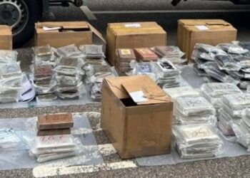 BBC: Arrestohen 3 shqiptarë në Londër, po transportonin 250 kilogramë kokainë me vlerë 20 milionë paund