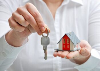 Bankat japin më pak kredi për shtëpi, ‘lumë’ refuzimesh pasi BSH vendosi kufi