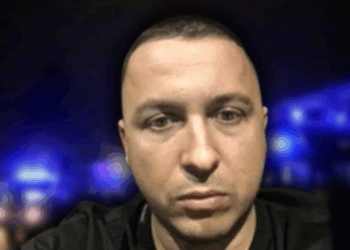 Babai i Ervis Martinajt kërkon shpalljen e djalit të tij si i zhdukur