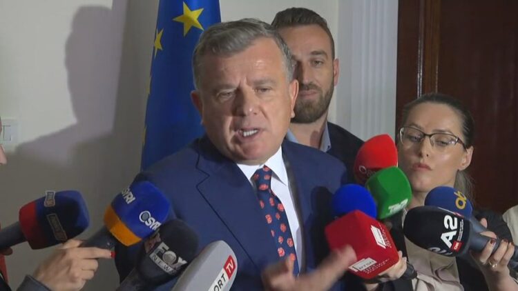 Balla pas kërkesës së PD-së: Presidenti Begaj nuk do të shkarkohet