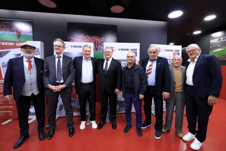 FSHF dhe Ambasada e Holandës kujtojnë ndeshjen historike 17 Nëntori-Ajax