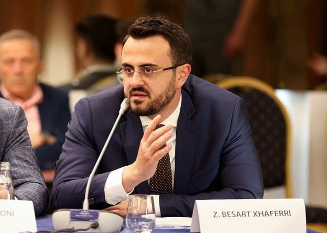 Xhaferri: Shqipëria drejtohet nga një autokrat i çmendur që ka shkatërruar demokracinë