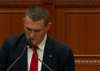 Altin Dumani raporton në Kuvend për aktivitetin e SPAK gjatë 2024, opozita ka depozituar 57 pyetje