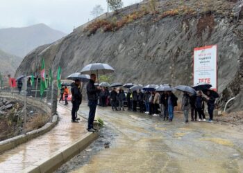 Minatorët e Spaçit akuzojnë kompaninë se po hakmerret me shkarkime nga puna