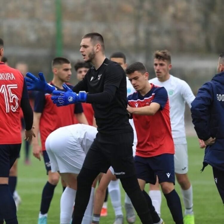 Rrahu policin bashkiak, portieri i Tërbunit merr ndëshkim të rëndë nga Komisioni i Disiplinës