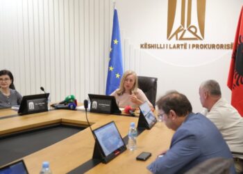 Përplasje në KLP mes Stojanit dhe kryetares Bogdani për emërimin e kryeprokurorit të Sarandës