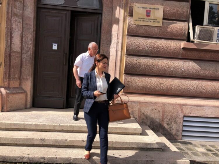 E shkarkoi vetingu, rikthehet në detyrë gjyqtarja Blerina Muço
