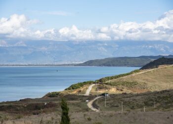 ‘Shteti i Rrumit’/ Prona në këmbim të vrasjeve, skema e grabitjes së tokave në Durrës dhe Tiranë