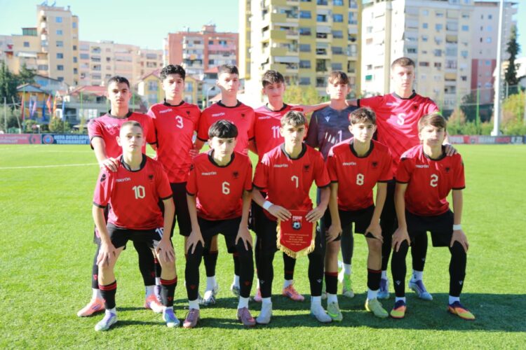 UEFA Development U-15/ Shqipëria e nis në mënyrë fantastike turneun, mposht Armeninë 3-1