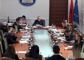 PS rezolutë anti-SPAK, kërkon të rishikojë arrestimet dhe masat e sigurisë