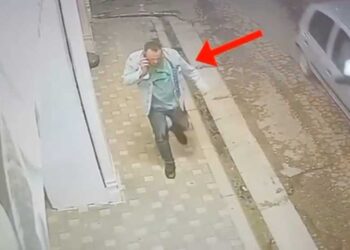 VIDEO/ Vrau shokun në Babrru, pamjet kur 38-vjeçari largohet i qetë duke folur në telefon