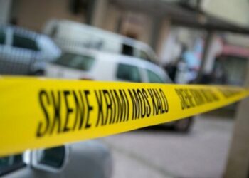 Vriten dy persona me armë zjarri pranë një karburanti në Durrës (Emrat)