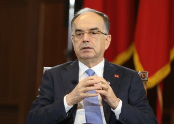“Veliaj nuk u shkarkua për shkelje të rënda”, Presidenti Begaj sqaron pse nuk e priti Kushtetuesen