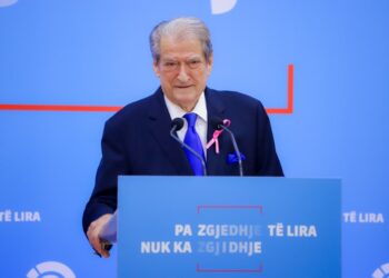 Berisha dënon ekzekutimin e gjyqtarit Kalaja: “Një krim shtetëror në narkoshtetin shqiptar”