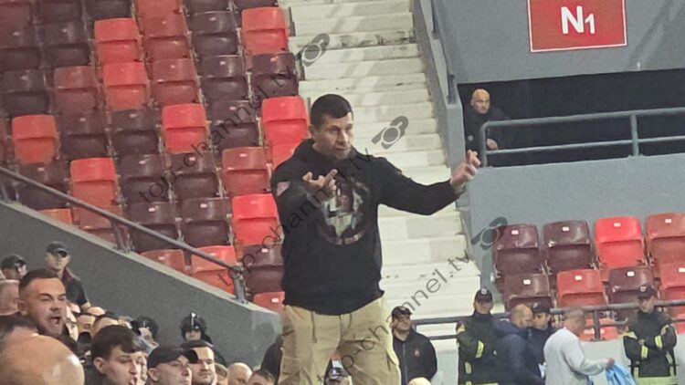 Tifozi serb ofendon me gjeste Kombëtaren