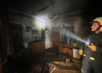 Zjarri në banesën e familjes Azizllari, “kujtohet” kryetari i Bashkisë do ju mbulojë shpenzimet