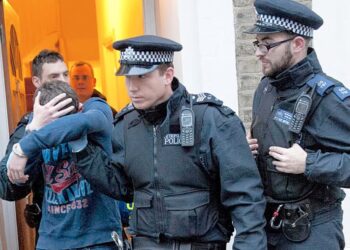 Arrestohen në Angli dy shqiptarë, i kërkonte Interpol Tirana