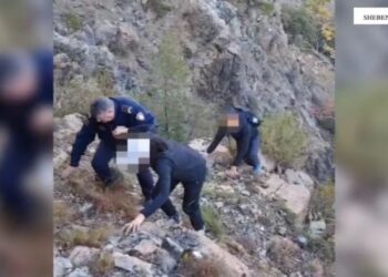 Humbën rrugën në malin e Shebenikut, gjenden pas disa orësh turistët nga Zvicra