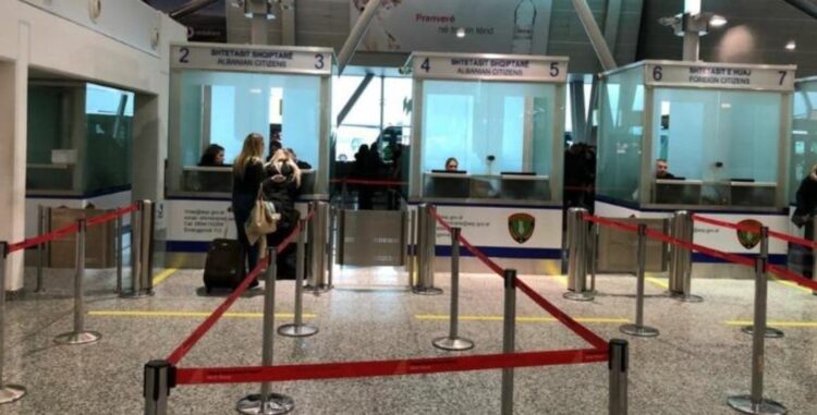 Nga sot nis zbatimi i sistemit të ri të hyrje-daljeve në BE: Regjistrim biometrik në vend të vulës së pasaportës