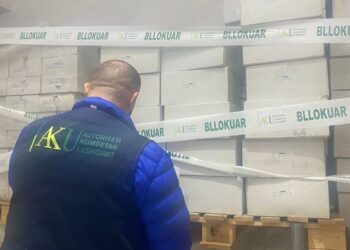 Alarm në tregun ushqimor: AKU bllokon mbi 3 tonë produkte të pasigurta në treg