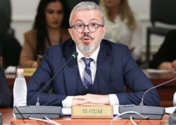 Siguria në sallat e gjyqit/ Ish-kreu i KLP Alfred Balla propozon rikthimin e armëve për gjyqtarët