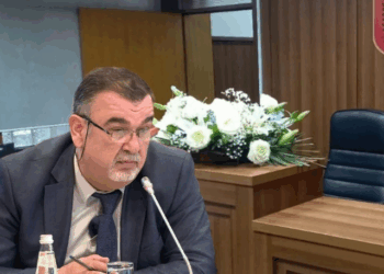 Opozita kërkon shpalljen “Dëshmor i Atdheut” për gjyqtarin e vrarë, Astrit Kalaja