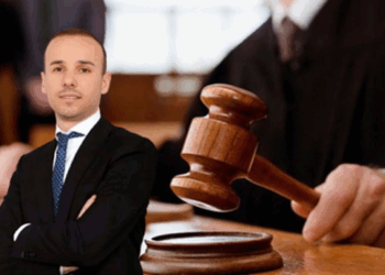 Prokuroria e Tiranës kthen telefonin e sekuestruar avokatit Uljan Bajrami