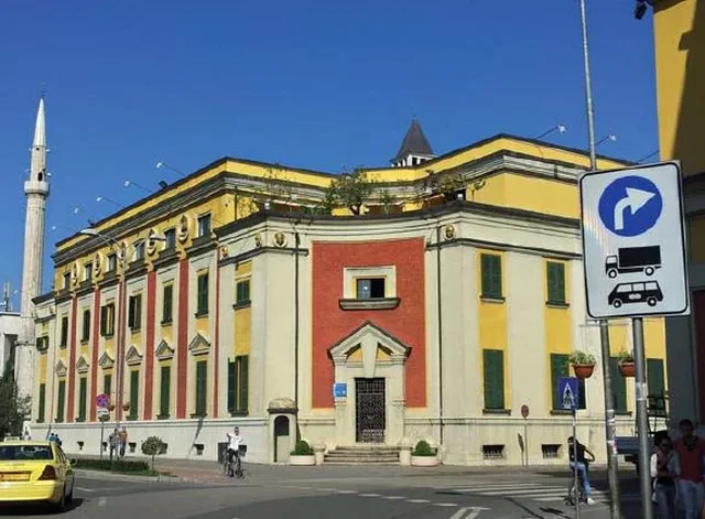 Dosja 5D/ Kryen shitje fiktive për punët publike të tenderuara nga Bashkia e Tiranës, lëshohen 3 masa sigurie