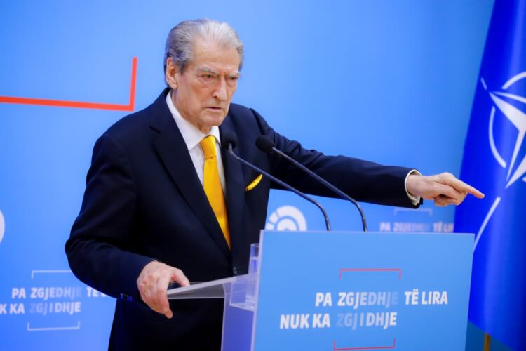 Berisha: Veliaj u nxorr nga burgu 3 netë më parë dhe u dërgua në drejtim të paditur