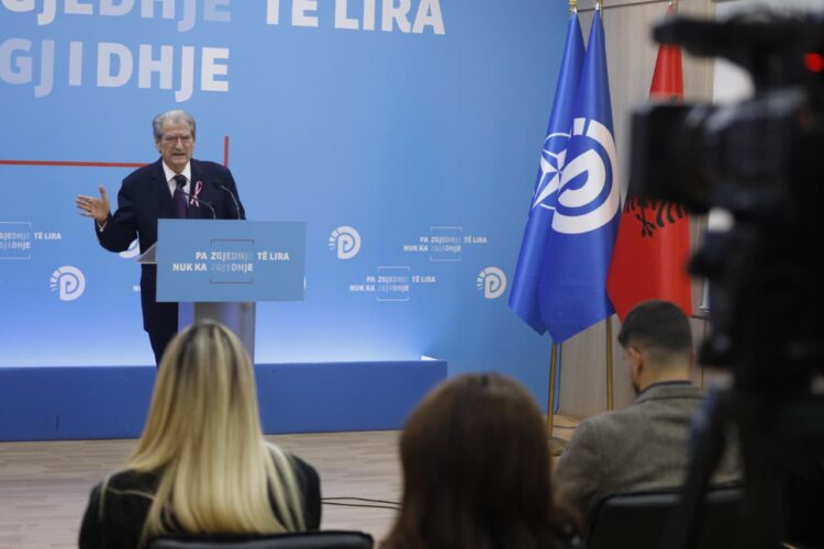 “Urdhri i Mjekut t’i heqë diplomën Bajram Begajt”, Berisha: Ta përjashtojë si të padenjë!