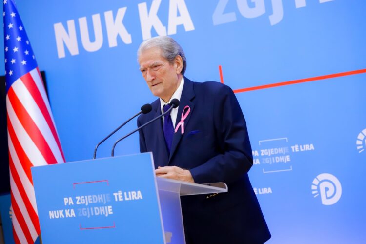 Berisha: Dy ministra refuzuan, Balluku firmosi korrupsionin e aeroportit të Vlorës