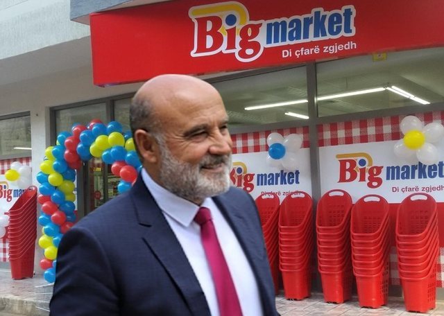 VIDEO-DENONCIMI: “Big Market” shet makarona me mish “të freskët” insektesh