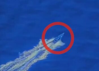 Presidenti i Kolumbisë akuzon SHBA-në për bombardim të një barke me shtetas kolumbianë në Karaibe