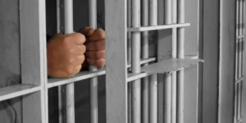 SHKBB zbërtheu skemën e abuzimit në burgun e Fushë-Krujë. Ish- Drejtori Qazim Hoxha falsifikonte dokumente për të vjedhur naftë