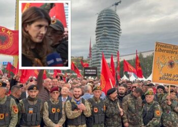 Ganimete Musliu në protestën në Tiranë: Pa UÇK-në, sot nuk do të ishim bashkë në shesh