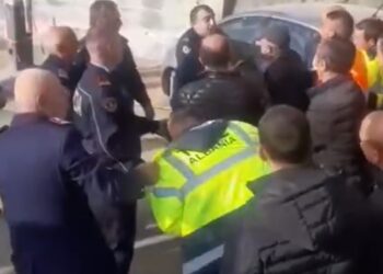 Dalin pamjet tronditëse: Policia dhunon tre minatorë protestues në Mirditë