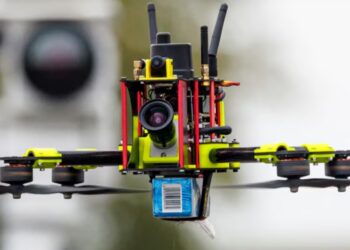 Komisioni Evropian shpalos planet për “murin e dronëve”