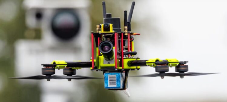 Komisioni Evropian shpalos planet për “murin e dronëve”