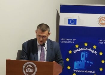 Reforma në Drejtësi, Dumani në Gjirokastër krah zyrtarëve të BE: SPAK, shembull i ndryshimit, asnjë mbi ligjin