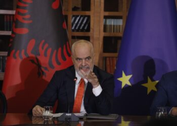 Rama ndryshon vendimin me të cilin ‘amnistoi’ kullat e oligarkëve