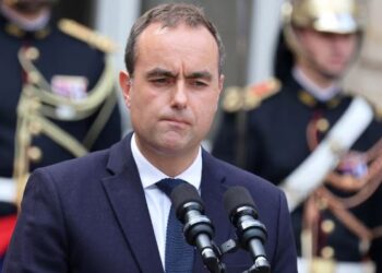 Francë/ Jep dorëheqjen kryeministri Sebastian Lecornu