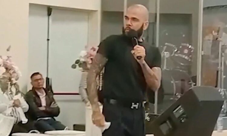 Nga skandalet te shpëtimi shpirtëror: Ish-futbollisti i Barcelonës Dani Alves tregon rrugën e tij të re