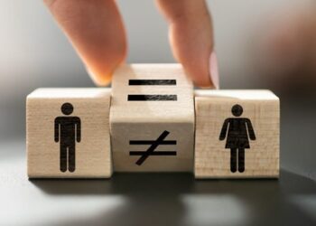 “Vetëm burrë e grua”: PS ndryshon projektligjin për barazinë gjinore mes polemikash