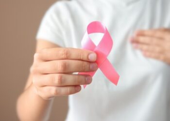 ISHP: Kancer i gjirit në Shqipëri, 5,000 gra në luftë me sëmundjen, rritje 23% në 10 vite